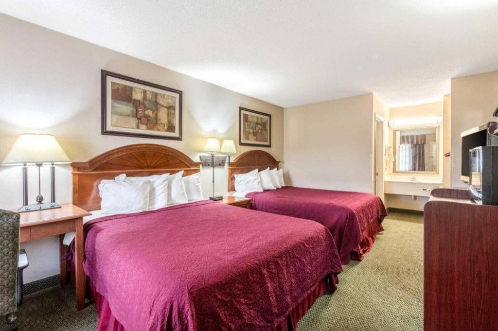 Quality Inn Ripley Eksteriør billede