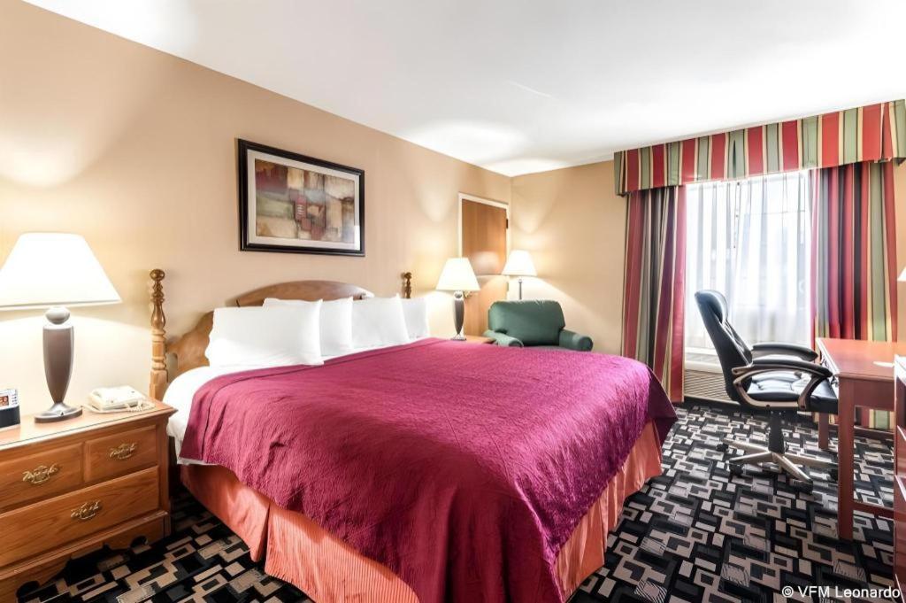 Quality Inn Ripley Eksteriør billede