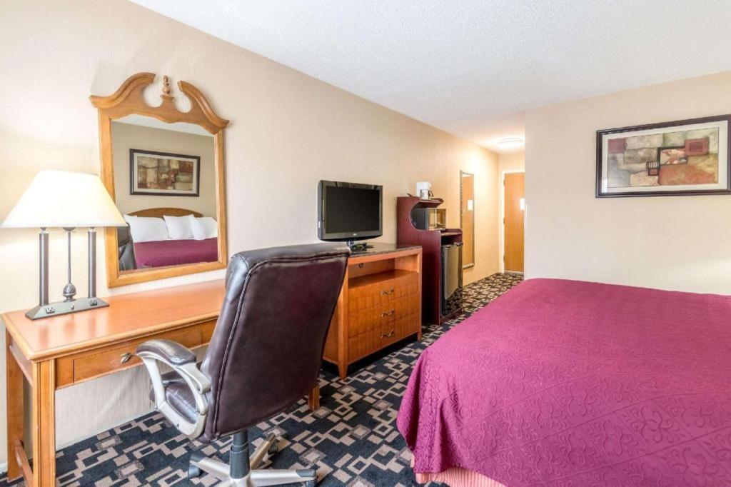 Quality Inn Ripley Eksteriør billede