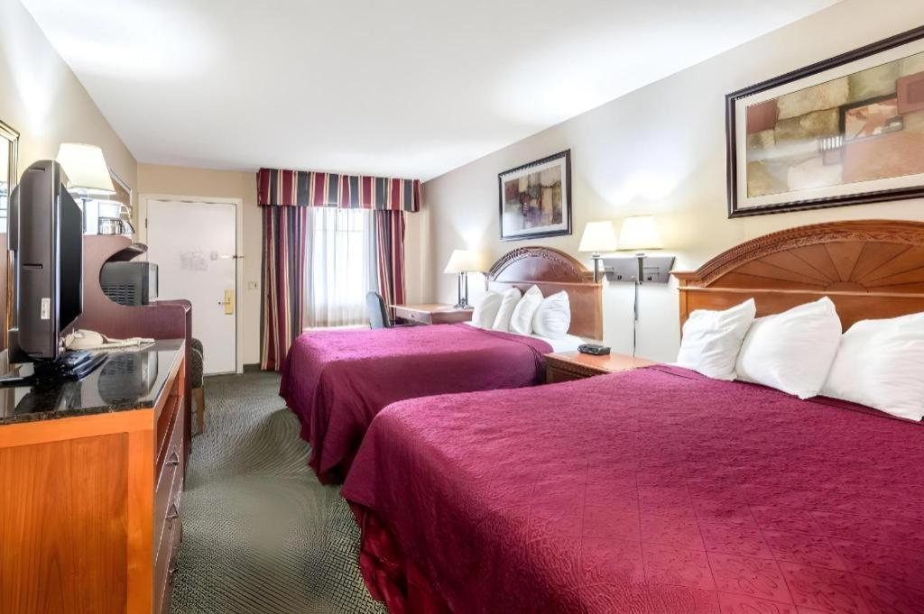 Quality Inn Ripley Eksteriør billede